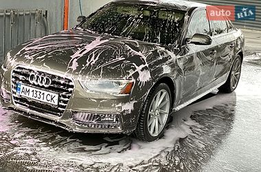 Седан Audi A4 2014 в Бердичеві