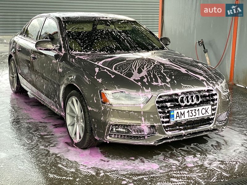 Седан Audi A4 2014 в Бердичеві