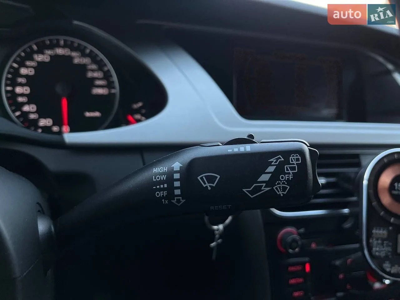 2011 Audi A4 - мініатюра 21