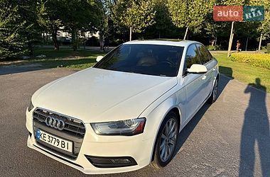 Седан Audi A4 2013 в Днепре