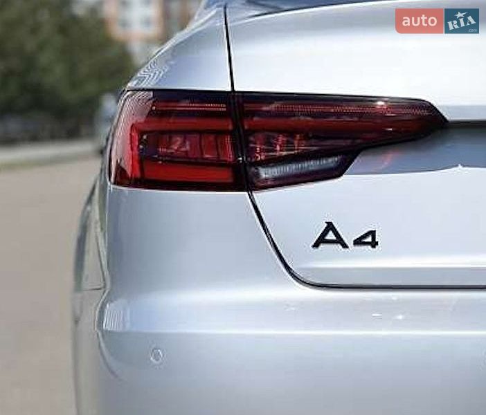 Седан Audi A4 2018 в Киеве