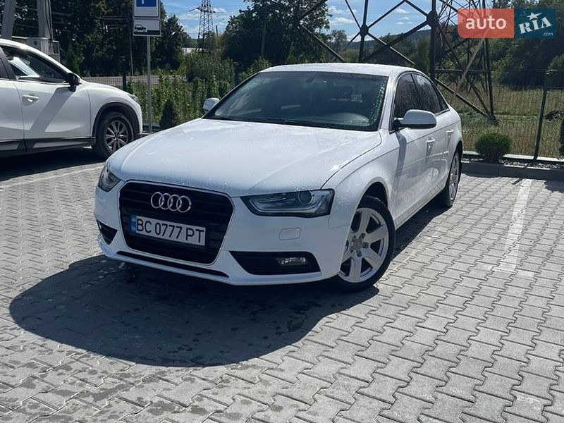 Седан Audi A4 2012 в Старом Самборе