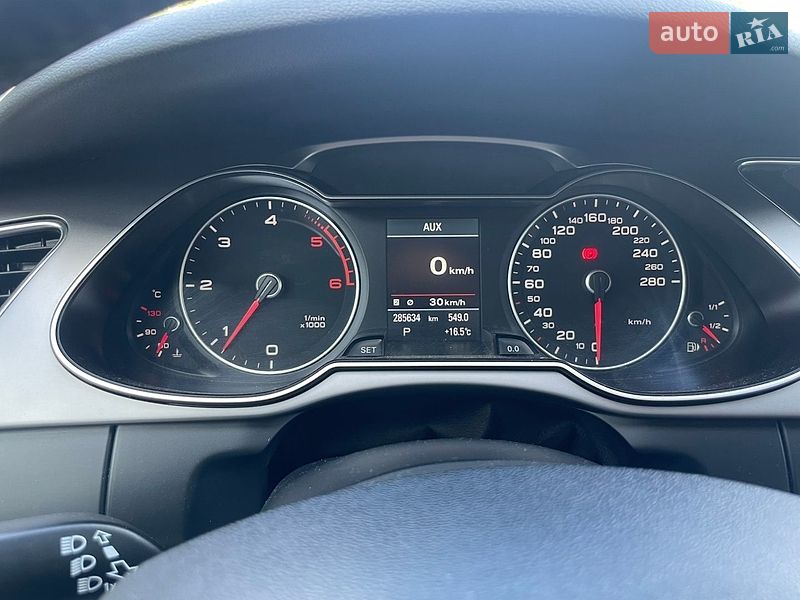 Седан Audi A4 2012 в Старом Самборе