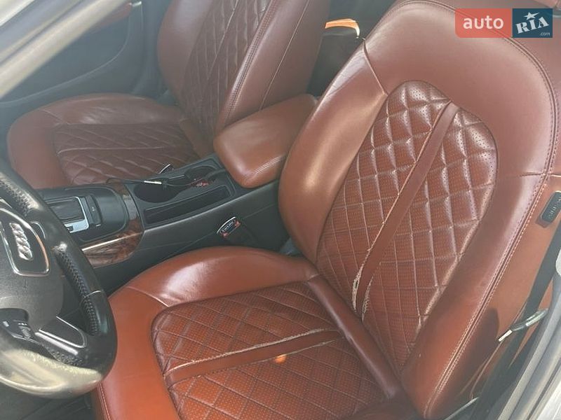Седан Audi A4 2012 в Старом Самборе