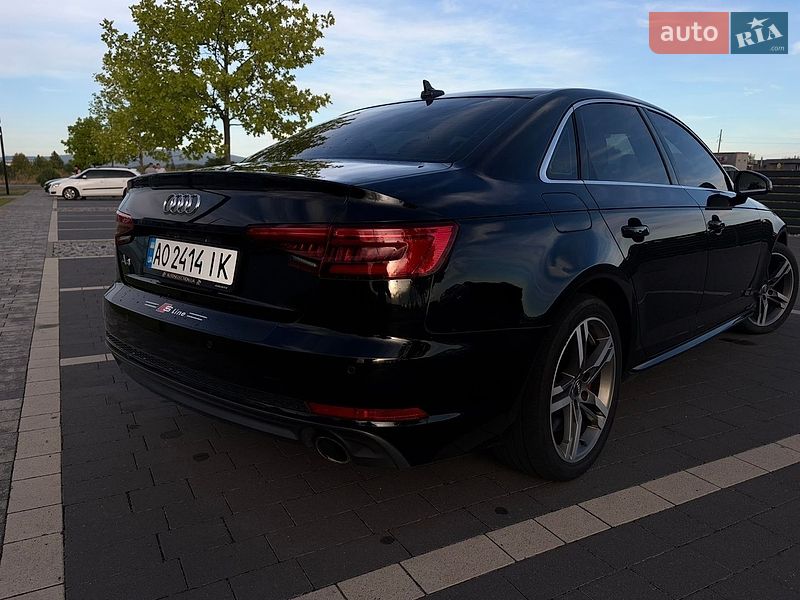 Седан Audi A4 2016 в Мукачевому
