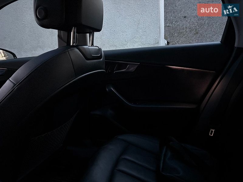 Седан Audi A4 2016 в Мукачевому