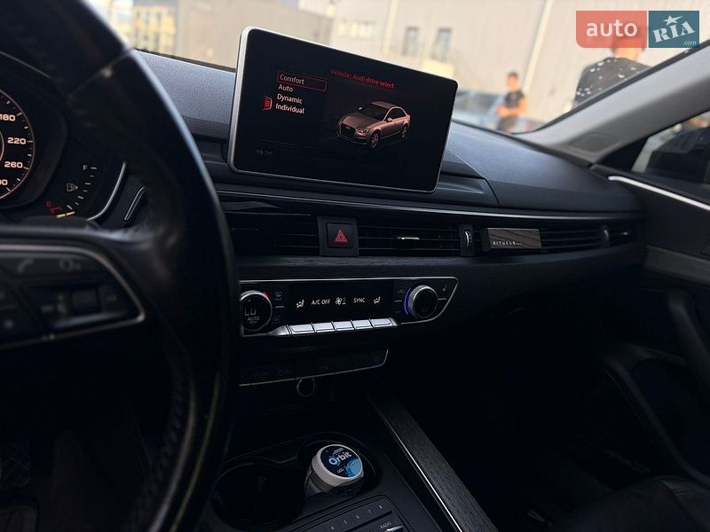 Седан Audi A4 2016 в Мукачевому
