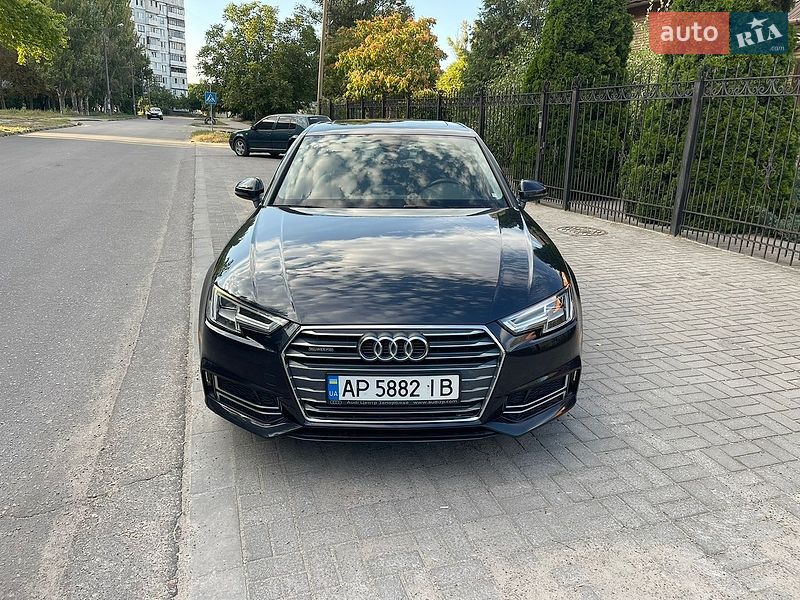 Седан Audi A4 2017 в Запорожье
