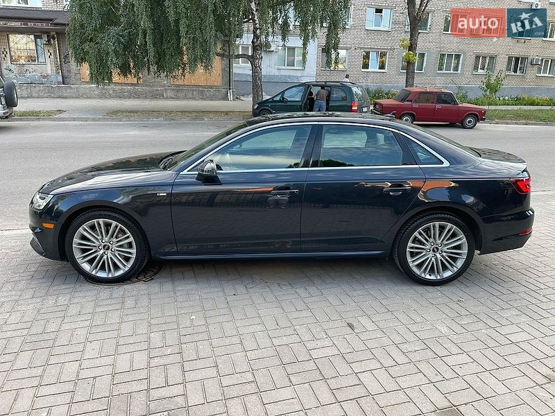 Седан Audi A4 2017 в Запорожье