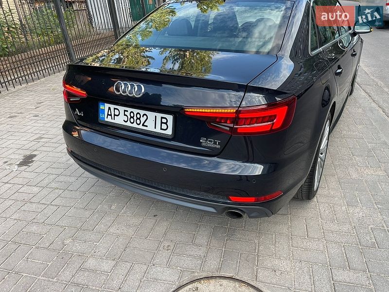 Седан Audi A4 2017 в Запорожье