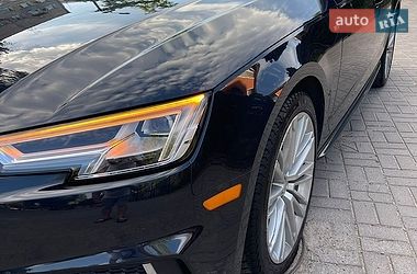 Седан Audi A4 2017 в Запорожье