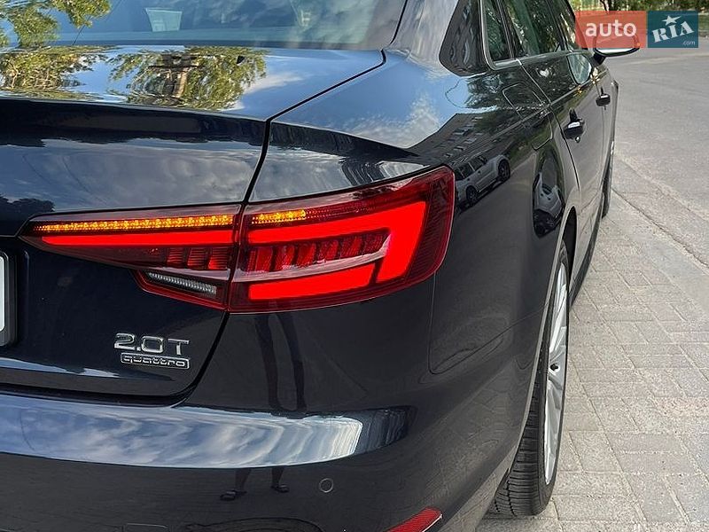 Седан Audi A4 2017 в Запорожье