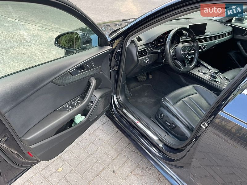 Седан Audi A4 2017 в Запорожье