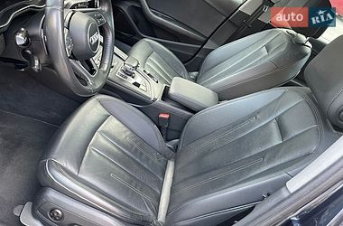 Седан Audi A4 2017 в Запорожье