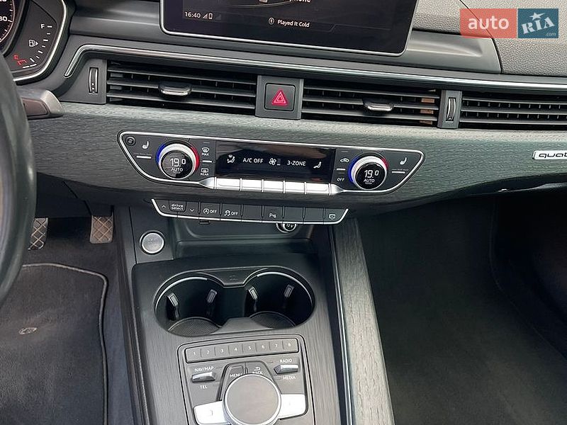 Седан Audi A4 2017 в Запорожье