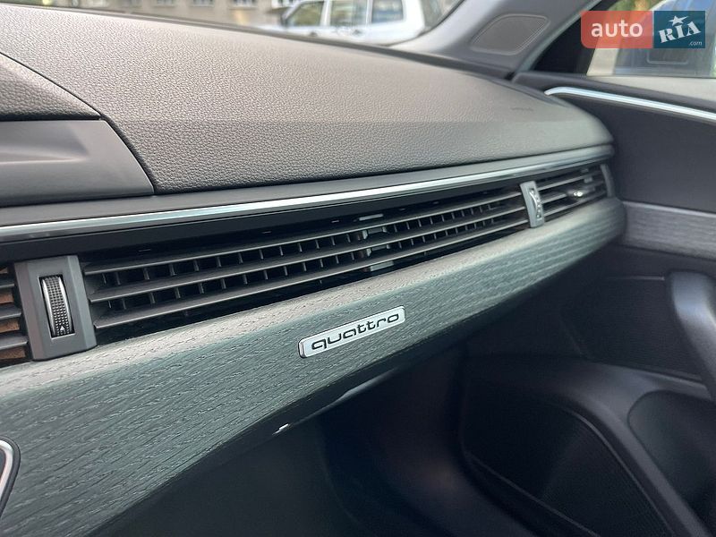 Седан Audi A4 2017 в Запорожье