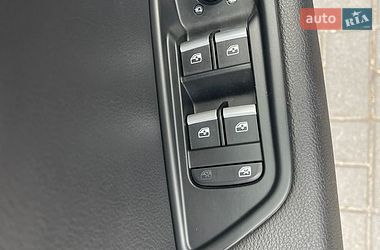 Седан Audi A4 2017 в Запорожье
