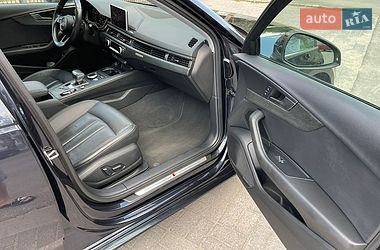 Седан Audi A4 2017 в Запорожье