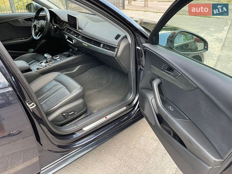 Седан Audi A4 2017 в Запорожье