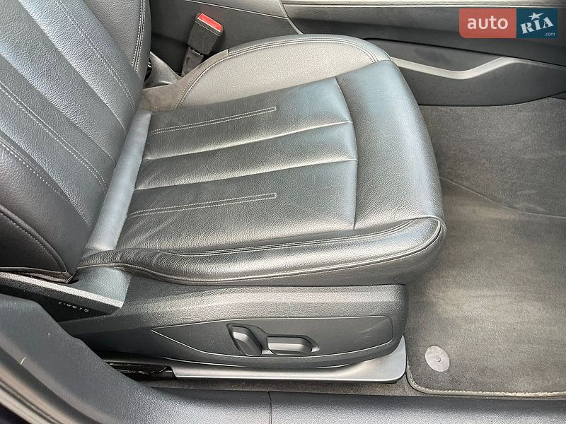 Седан Audi A4 2017 в Запорожье
