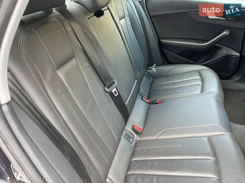 Седан Audi A4 2017 в Запорожье