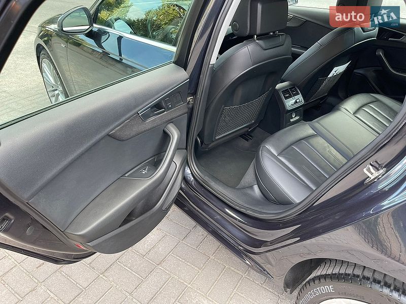Седан Audi A4 2017 в Запорожье