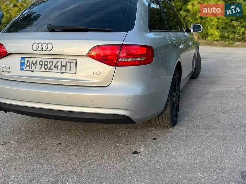 Универсал Audi A4 2012 в Звягеле