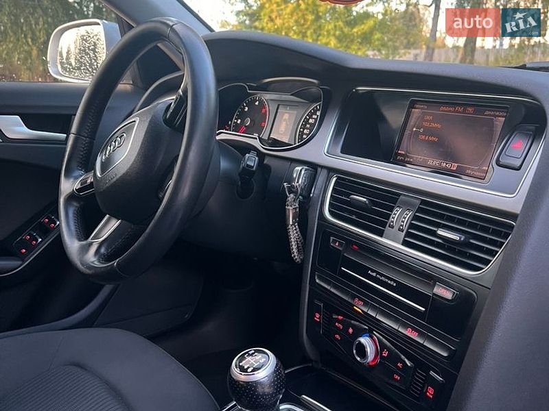 Универсал Audi A4 2012 в Звягеле