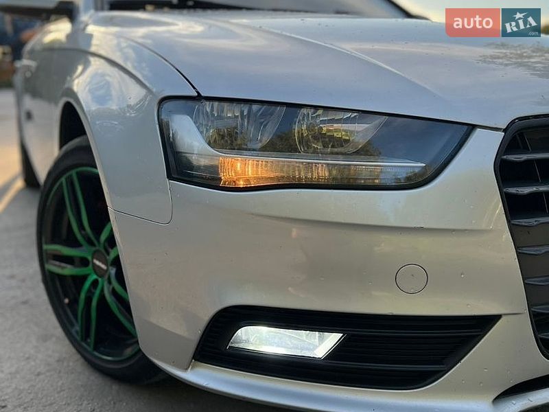 Универсал Audi A4 2012 в Звягеле