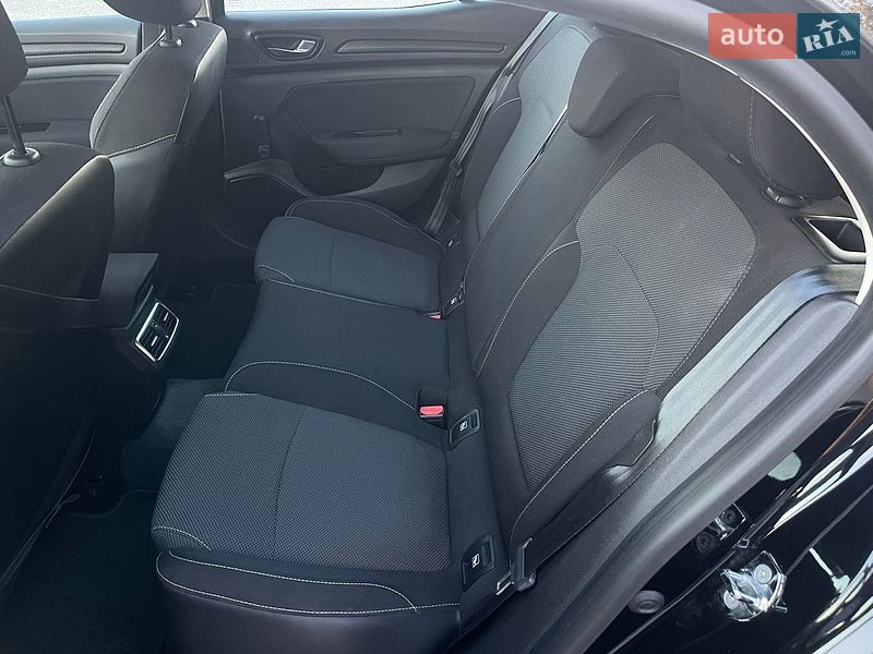 Седан Audi A4 2017 в Запорожье