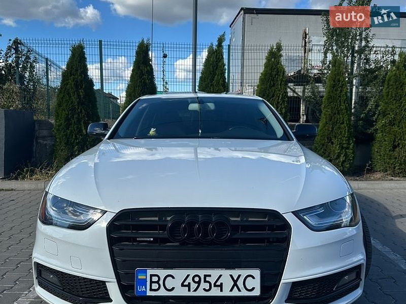 Седан Audi A4 2013 в Львові