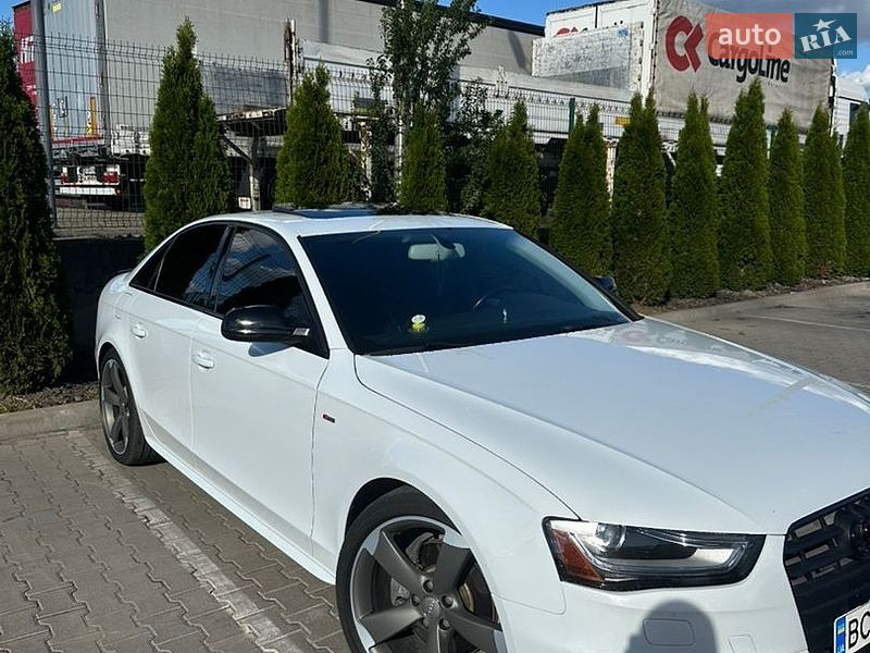 Седан Audi A4 2013 в Львові