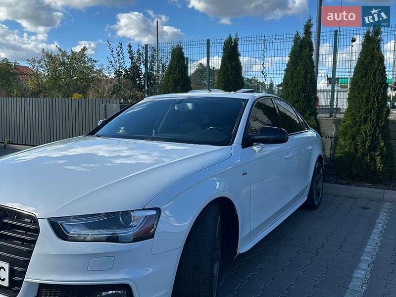 Седан Audi A4 2013 в Львові