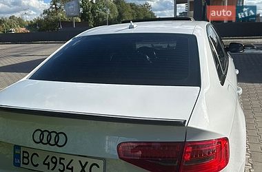 Седан Audi A4 2013 в Львові