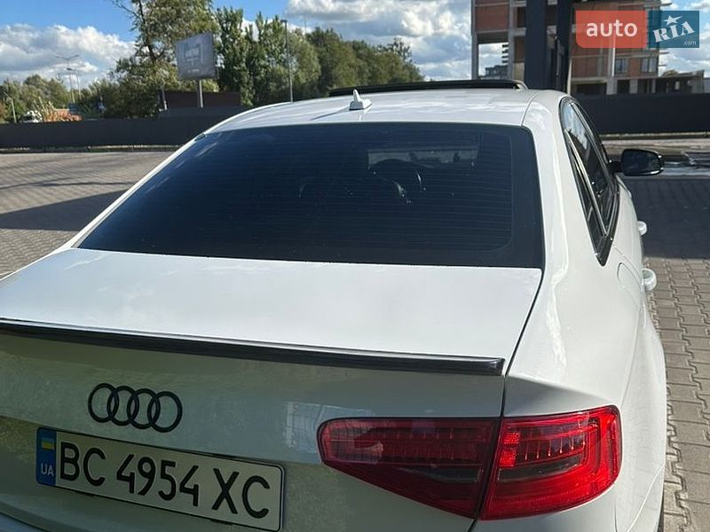 Седан Audi A4 2013 в Львові