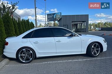 Седан Audi A4 2013 в Львові