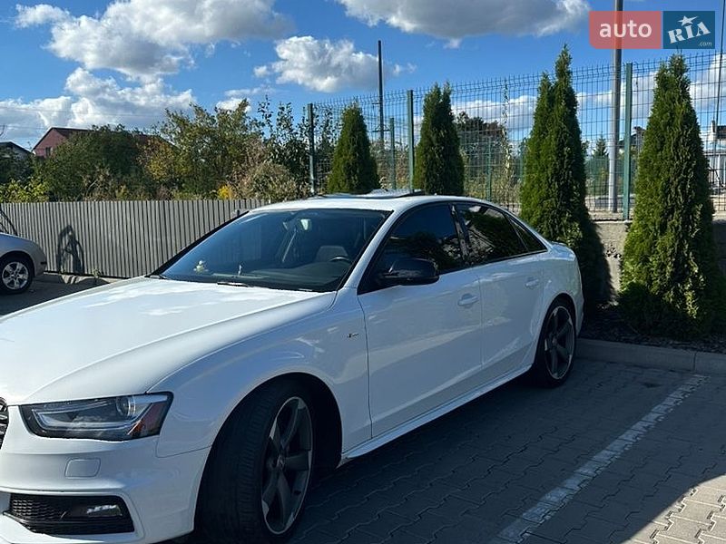 Седан Audi A4 2013 в Львові