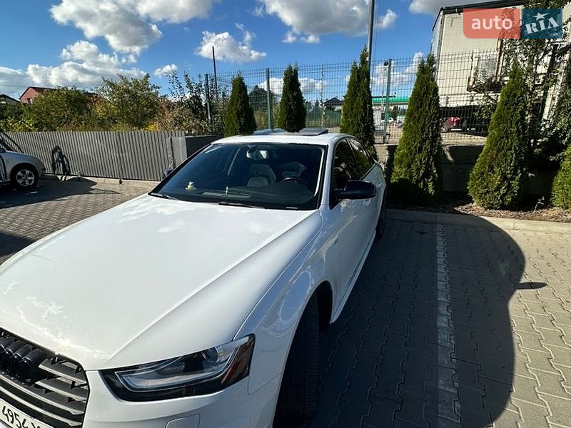 Седан Audi A4 2013 в Львові