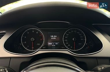 Седан Audi A4 2013 в Львові