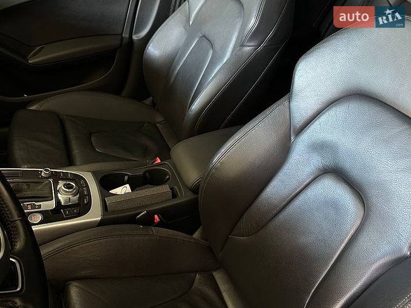 Седан Audi A4 2013 в Львові