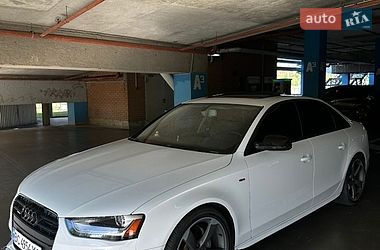 Седан Audi A4 2013 в Львові