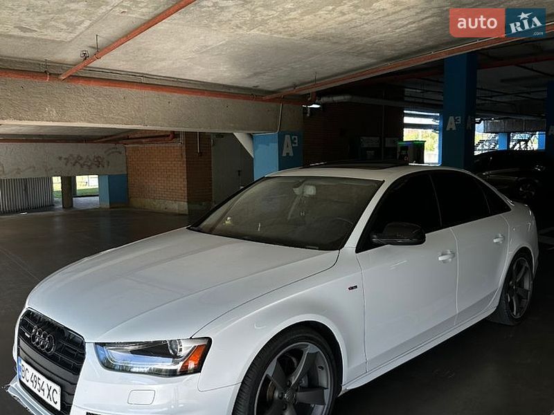 Седан Audi A4 2013 в Львові