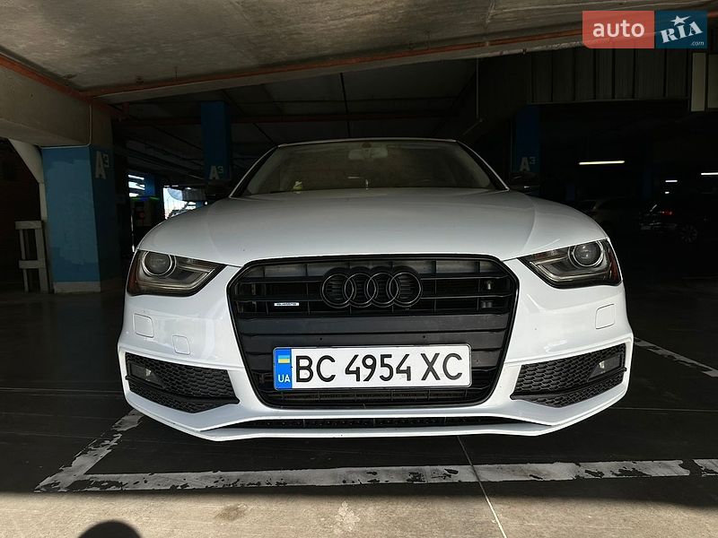 Седан Audi A4 2013 в Львові
