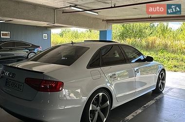 Седан Audi A4 2013 в Львові