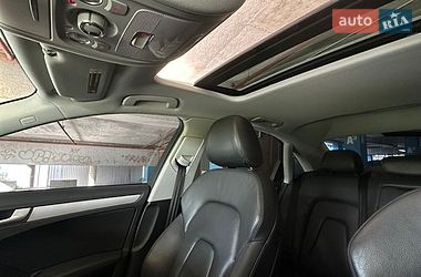 Седан Audi A4 2013 в Львові