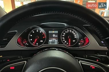 Седан Audi A4 2013 в Львові