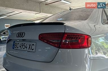 Седан Audi A4 2013 в Львові