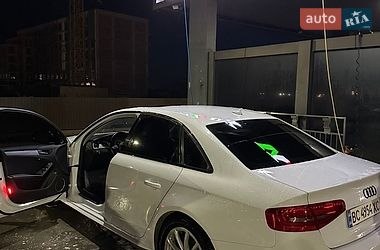 Седан Audi A4 2013 в Львові