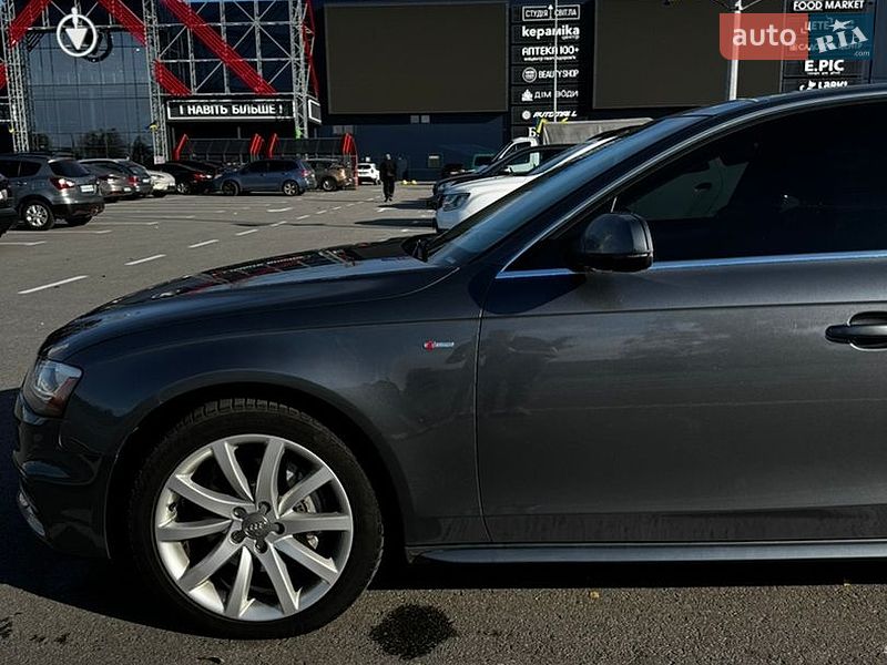Седан Audi A4 2014 в Києві