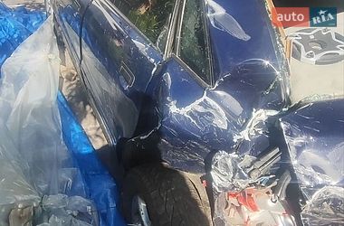 Седан Audi A4 1995 в Шептицькому